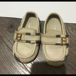 Burberry boys shoes